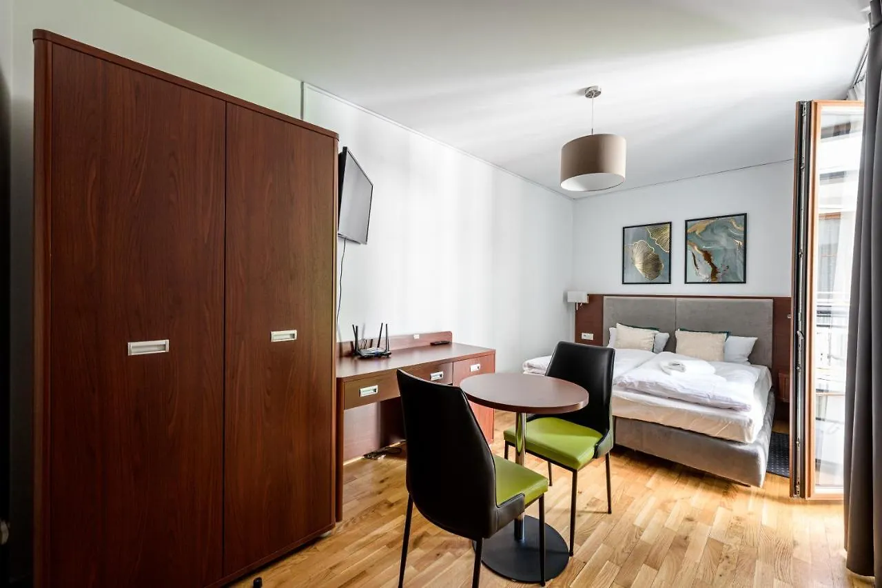 On/Set Aparthotel Krakow 0*,