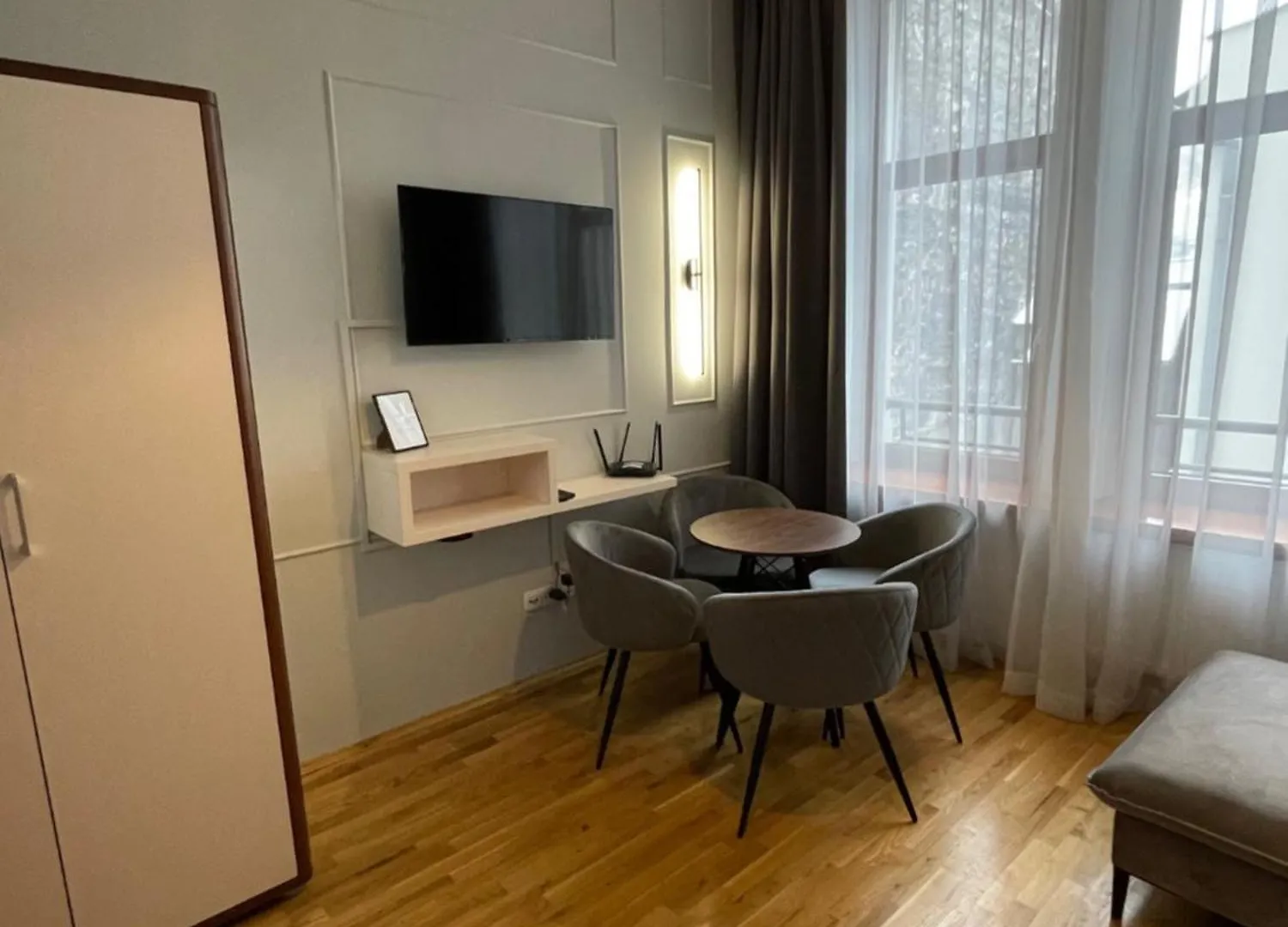 On/Set Aparthotel Krakow Apartment